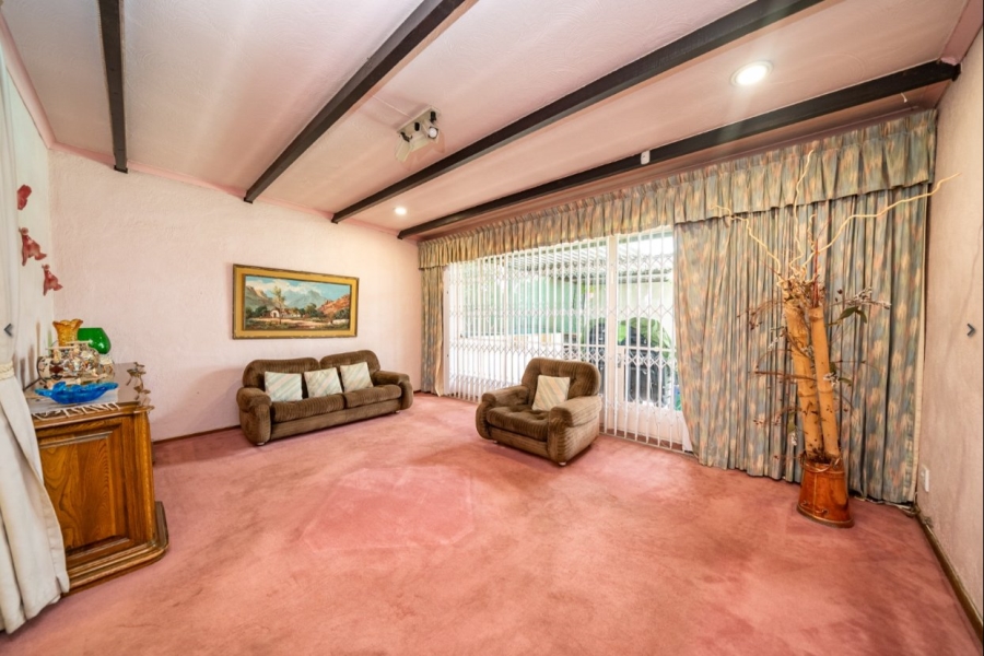 3 Bedroom Property for Sale in Whitney Gardens Gauteng
