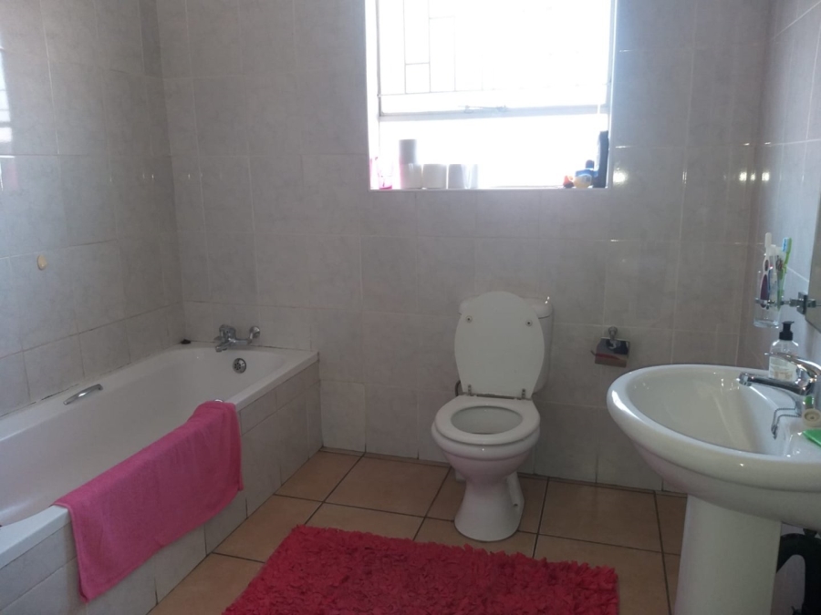 2 Bedroom Property for Sale in Vanderbijlpark SE 4 Gauteng