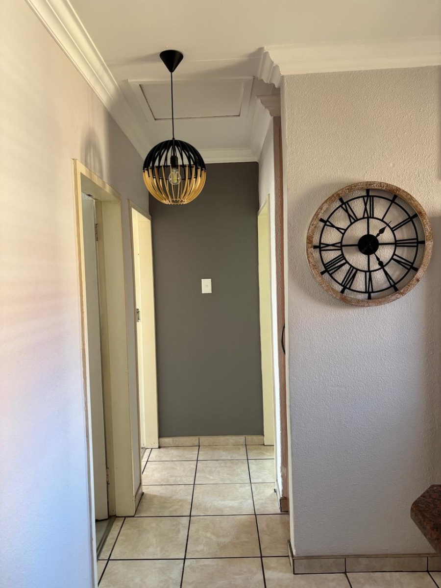 2 Bedroom Property for Sale in Vanderbijlpark SE 2 Gauteng