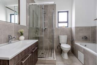 2 Bedroom Property for Sale in Noordhang Gauteng