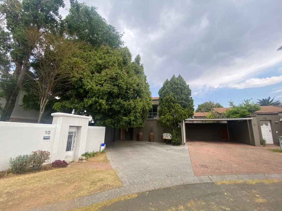 4 Bedroom Property for Sale in Kelland Gauteng