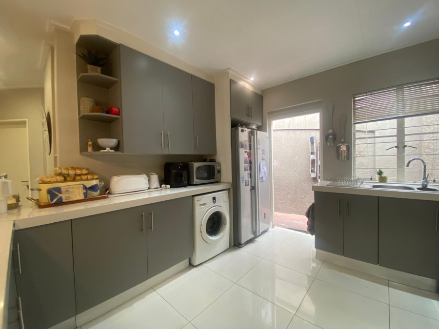 4 Bedroom Property for Sale in Kelland Gauteng