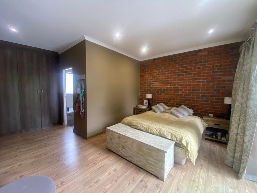 4 Bedroom Property for Sale in Kelland Gauteng