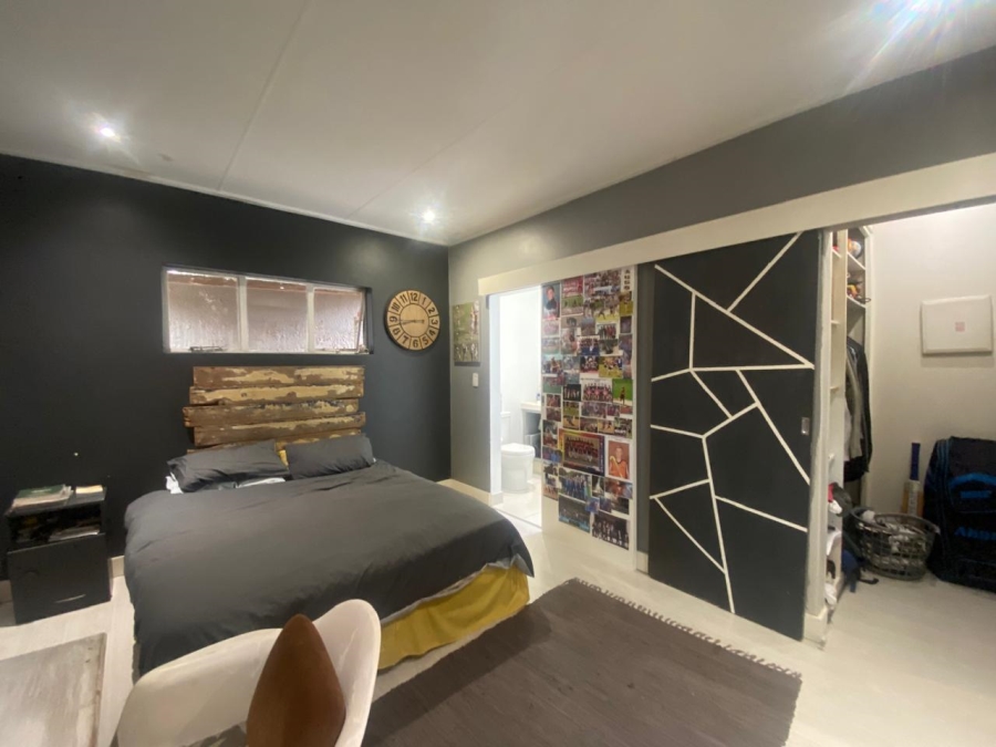 4 Bedroom Property for Sale in Kelland Gauteng