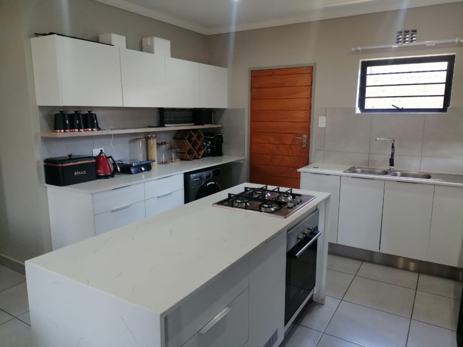 To Let 3 Bedroom Property for Rent in Lion Pride Gauteng