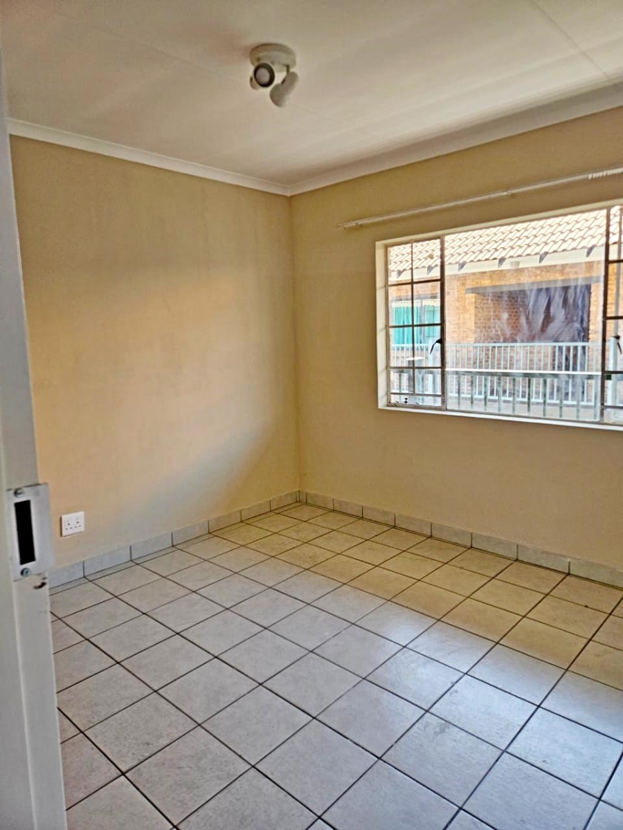 2 Bedroom Property for Sale in Kempton Park Ext 1 Gauteng