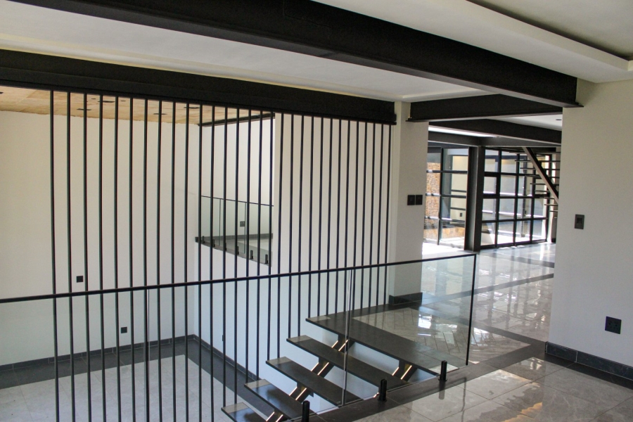 6 Bedroom Property for Sale in Waterkloof Gauteng