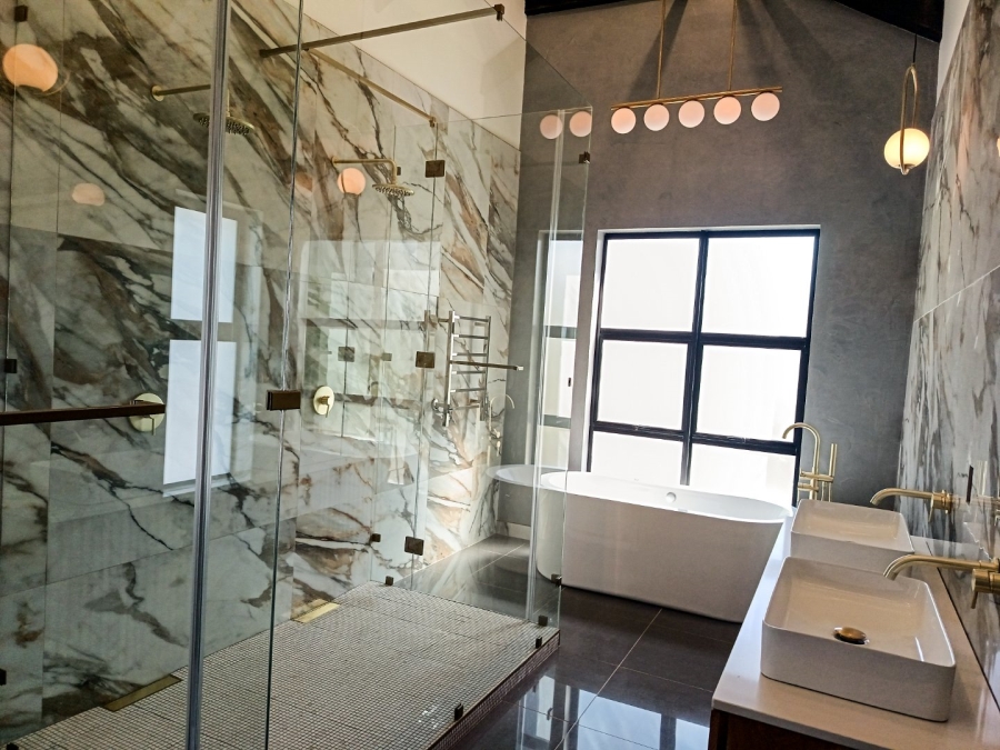 6 Bedroom Property for Sale in Waterkloof Gauteng