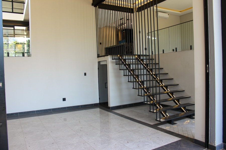 6 Bedroom Property for Sale in Waterkloof Gauteng