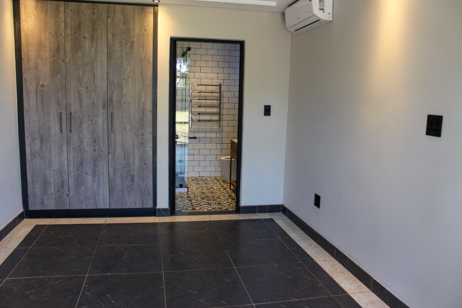 6 Bedroom Property for Sale in Waterkloof Gauteng