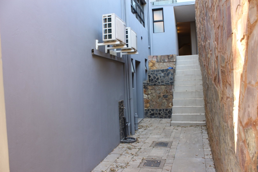 6 Bedroom Property for Sale in Waterkloof Gauteng