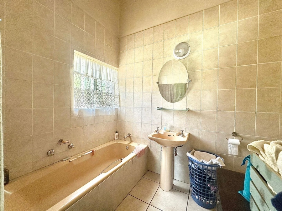 3 Bedroom Property for Sale in Verwoerdpark Gauteng