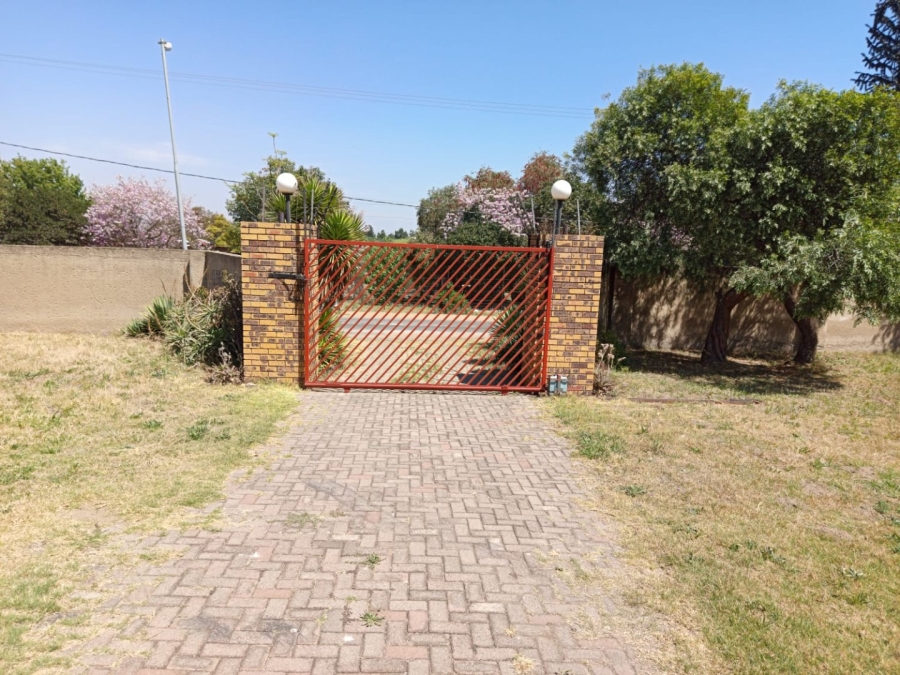2 Bedroom Property for Sale in President Park Gauteng