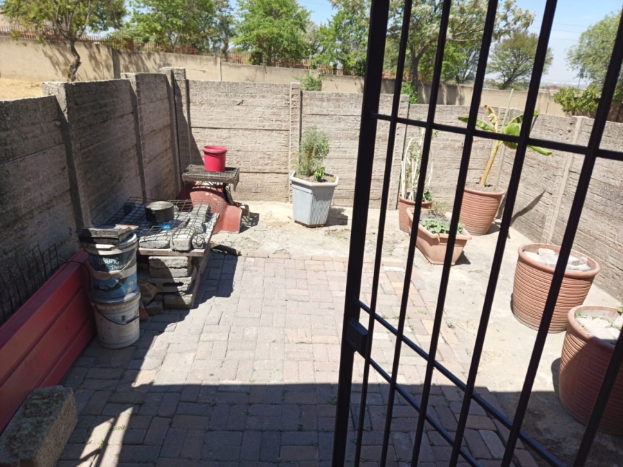 2 Bedroom Property for Sale in President Park Gauteng