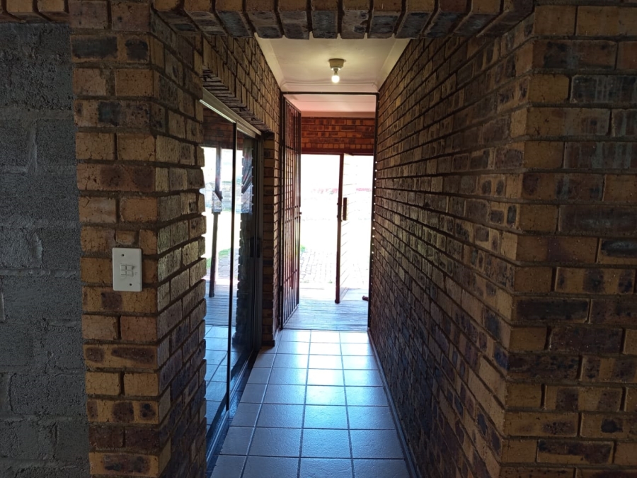 2 Bedroom Property for Sale in President Park Gauteng