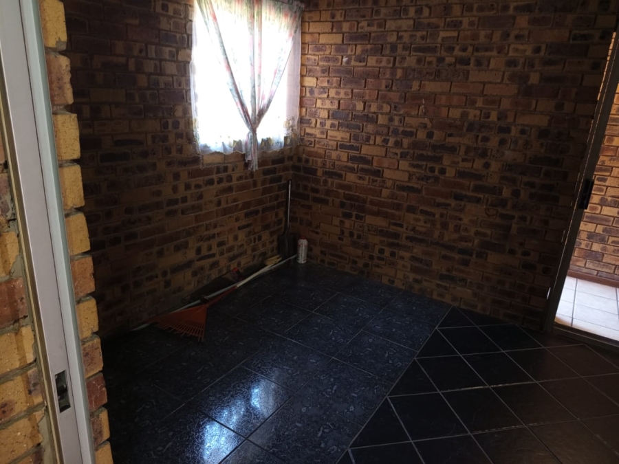 2 Bedroom Property for Sale in President Park Gauteng