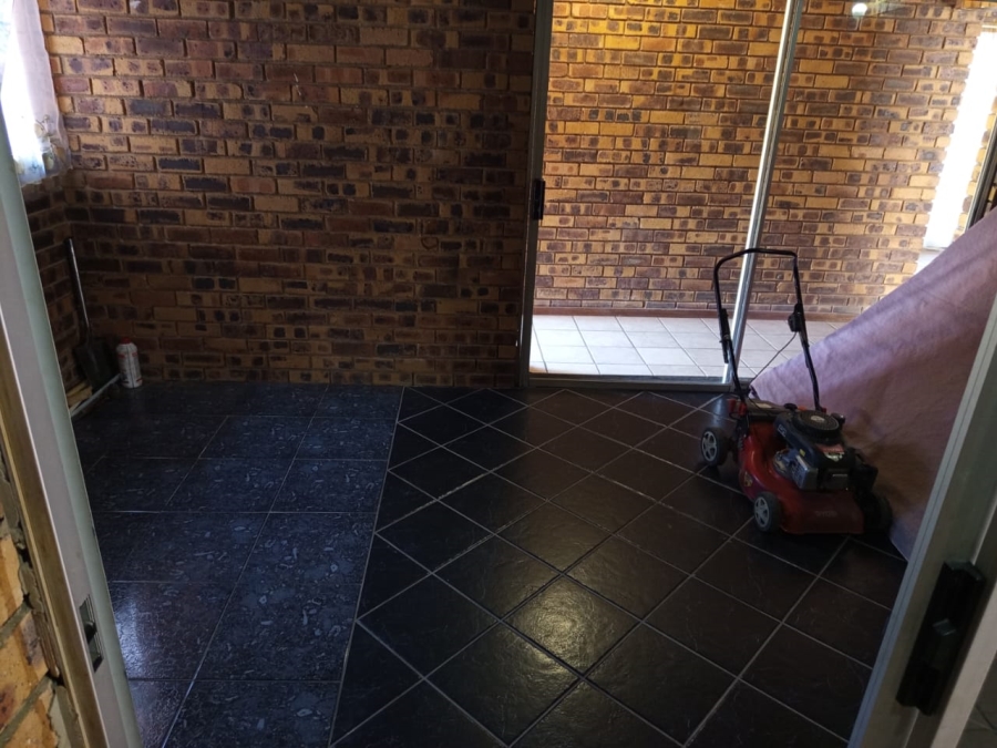 2 Bedroom Property for Sale in President Park Gauteng