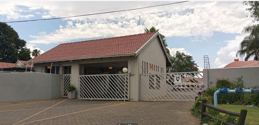 2 Bedroom Property for Sale in Glen Marais Gauteng