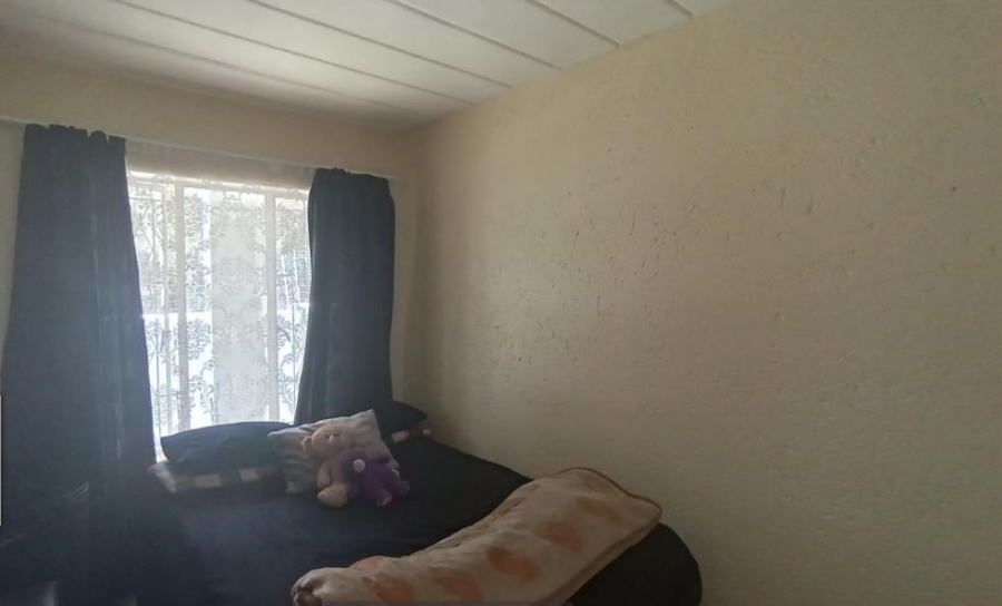 2 Bedroom Property for Sale in Glen Marais Gauteng