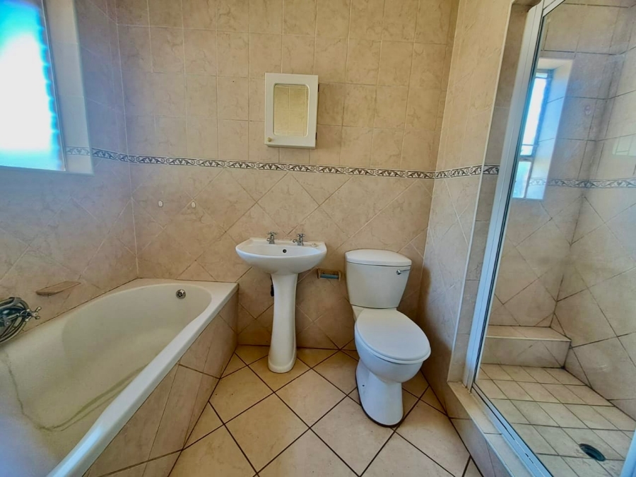 To Let 4 Bedroom Property for Rent in Bronkhorstspruit Gauteng