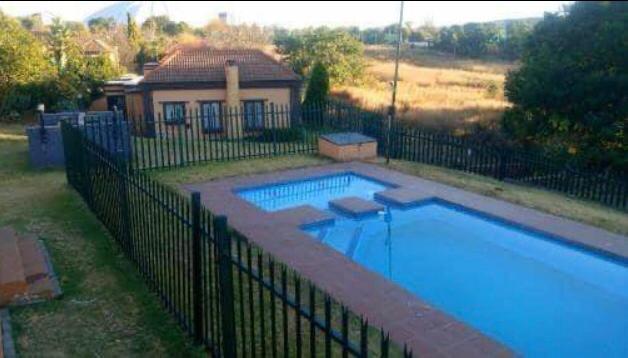 To Let 2 Bedroom Property for Rent in Sundowner Gauteng
