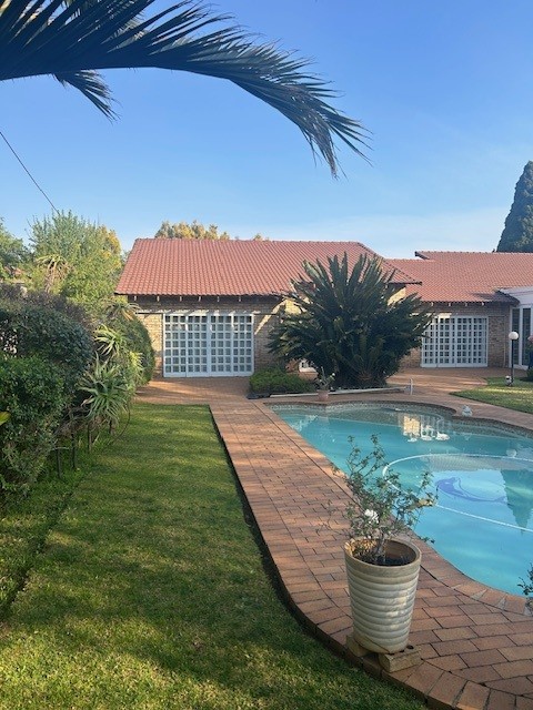 3 Bedroom Property for Sale in Bedford Park Gauteng