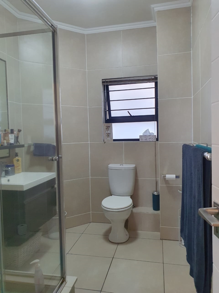 2 Bedroom Property for Sale in Greenstone Hill Gauteng
