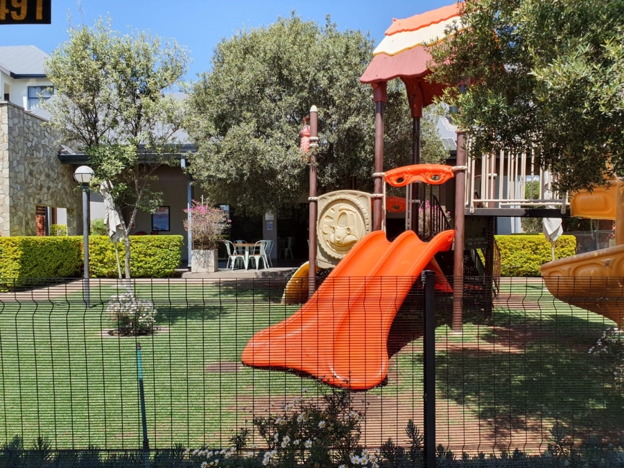 2 Bedroom Property for Sale in Greenstone Hill Gauteng