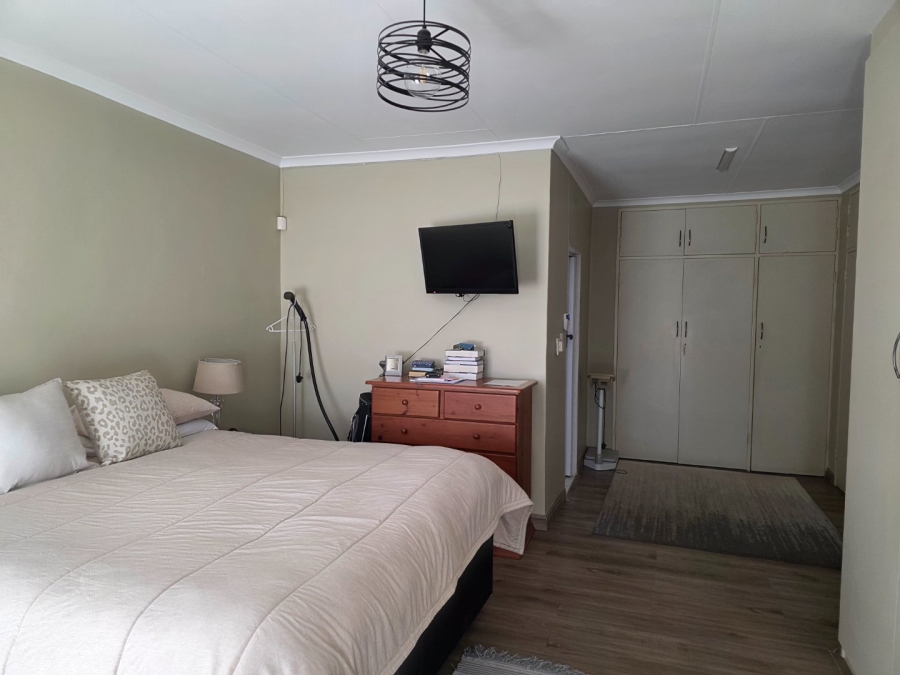 4 Bedroom Property for Sale in Vanderbijlpark SE 3 Gauteng