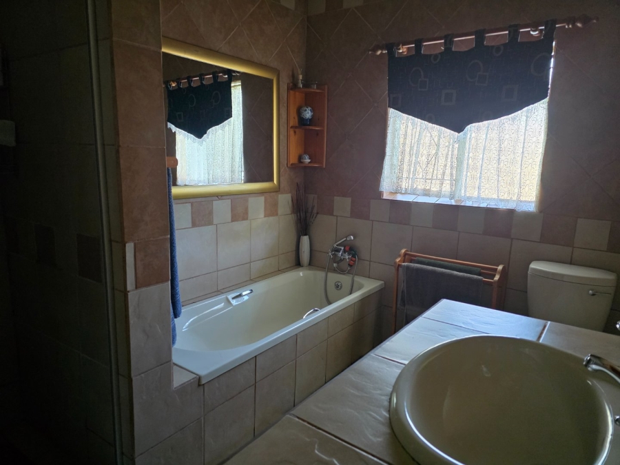 4 Bedroom Property for Sale in Vanderbijlpark SE 1 Gauteng