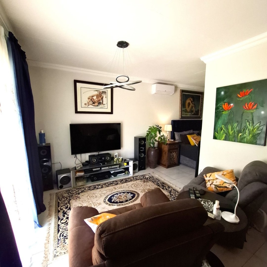 6 Bedroom Property for Sale in Meyerton Central Gauteng