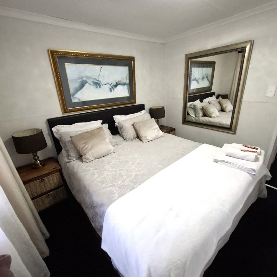 6 Bedroom Property for Sale in Meyerton Central Gauteng