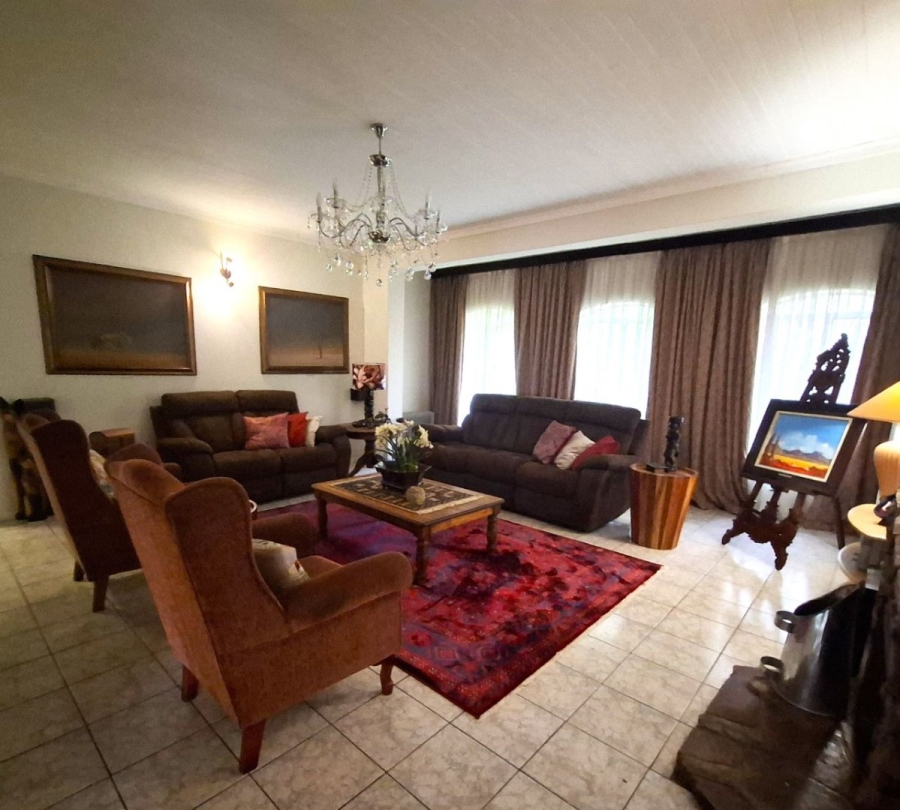 6 Bedroom Property for Sale in Meyerton Central Gauteng