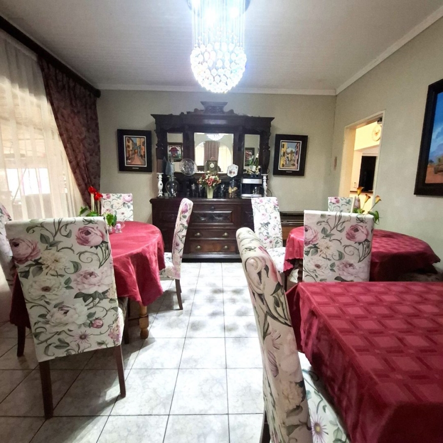 6 Bedroom Property for Sale in Meyerton Central Gauteng