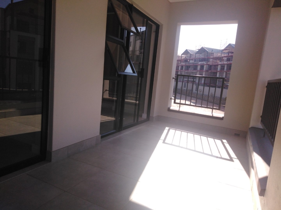 To Let 1 Bedroom Property for Rent in Waterfall Gauteng
