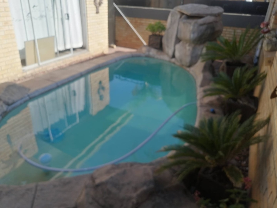 3 Bedroom Property for Sale in Beyers Park Gauteng
