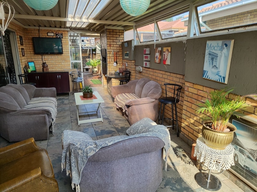 3 Bedroom Property for Sale in Beyers Park Gauteng