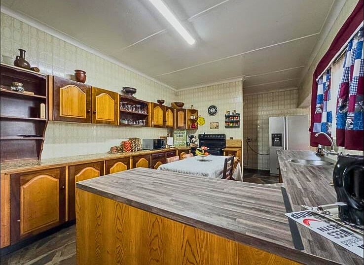 5 Bedroom Property for Sale in Birchleigh Gauteng