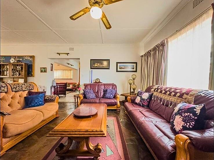5 Bedroom Property for Sale in Birchleigh Gauteng