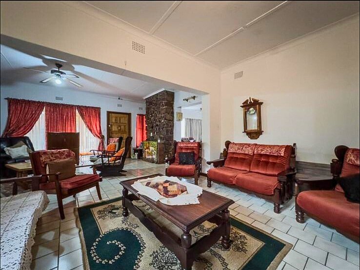5 Bedroom Property for Sale in Birchleigh Gauteng