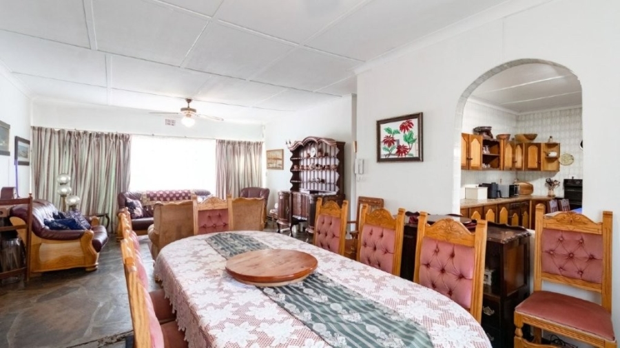 5 Bedroom Property for Sale in Birchleigh Gauteng