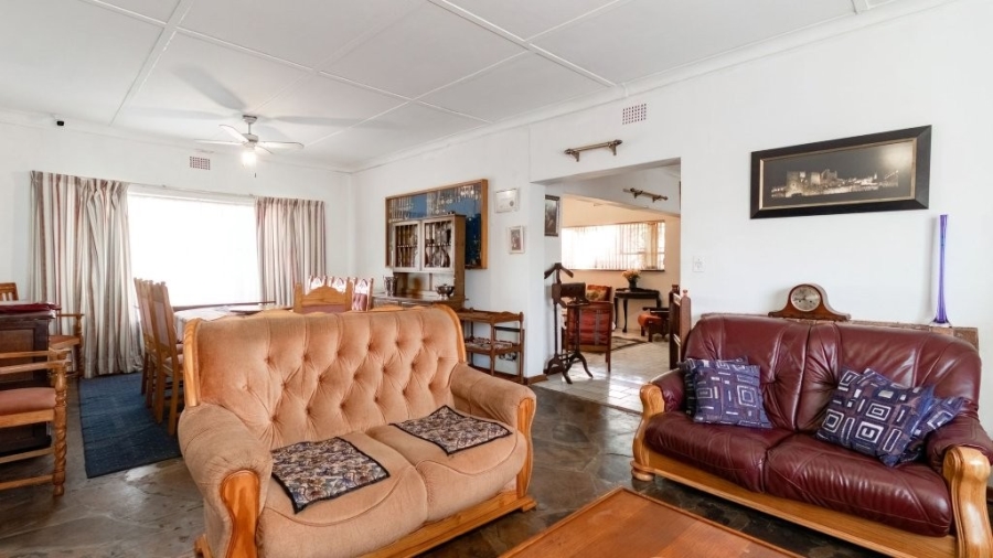 5 Bedroom Property for Sale in Birchleigh Gauteng