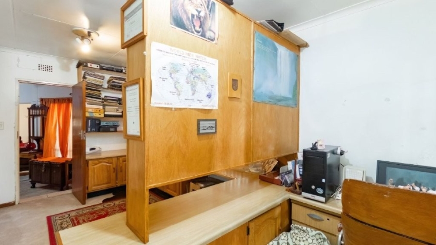 5 Bedroom Property for Sale in Birchleigh Gauteng