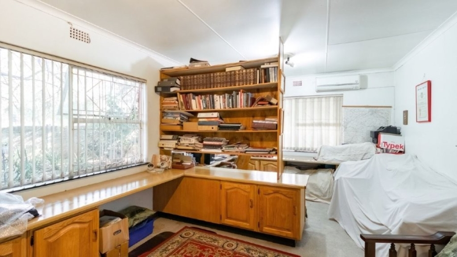 5 Bedroom Property for Sale in Birchleigh Gauteng