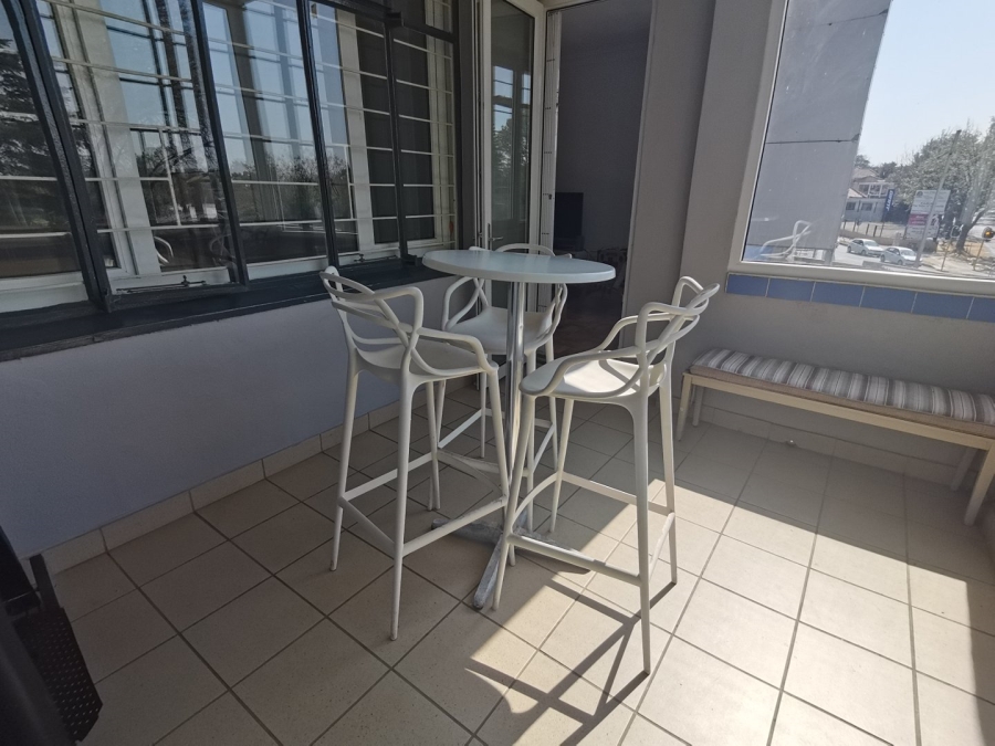To Let 1 Bedroom Property for Rent in Greenside Gauteng