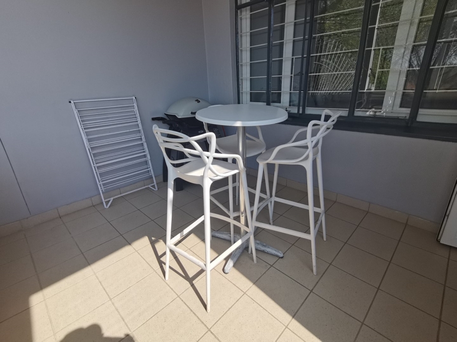 To Let 1 Bedroom Property for Rent in Greenside Gauteng