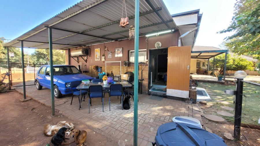 4 Bedroom Property for Sale in Risiville Gauteng