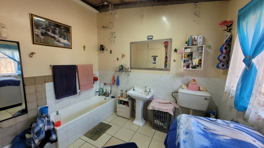 4 Bedroom Property for Sale in Risiville Gauteng