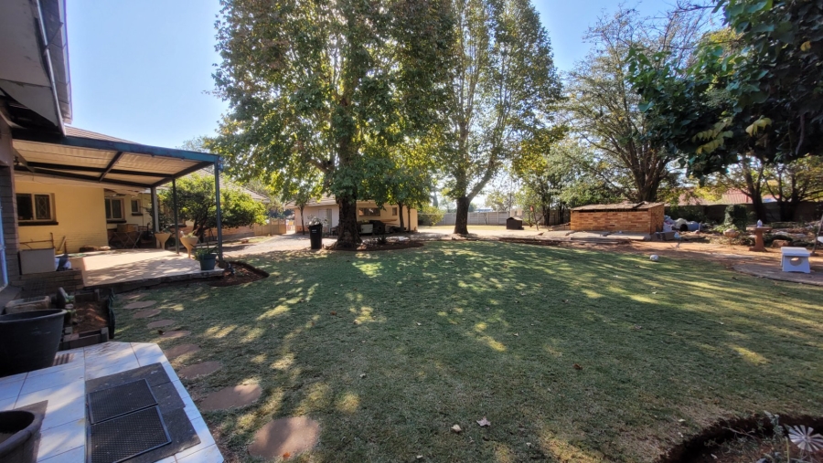 4 Bedroom Property for Sale in Risiville Gauteng