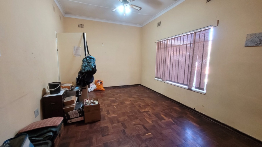 4 Bedroom Property for Sale in Risiville Gauteng